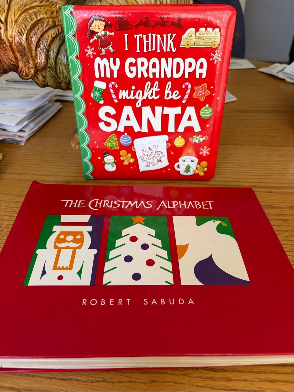 2 Christmas Books 📚 The Christmas Alphabet is a Pop-Up Book